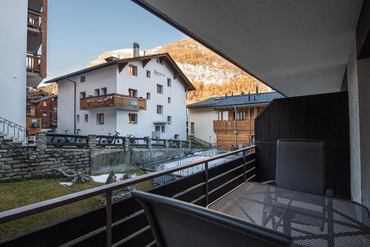 Haus Floralp Apartment Цермат Екстериор снимка
