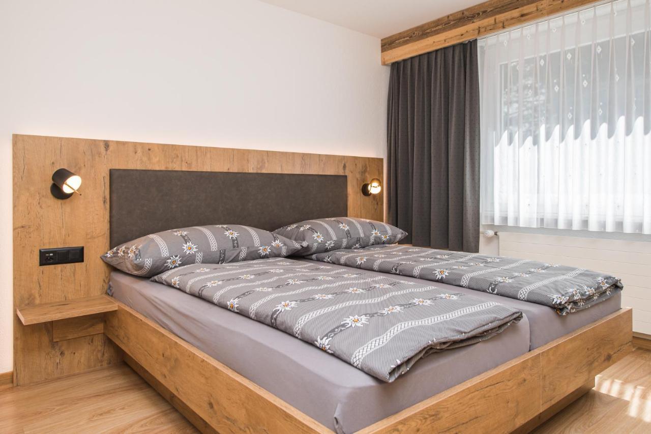 Haus Floralp Apartment Цермат Екстериор снимка