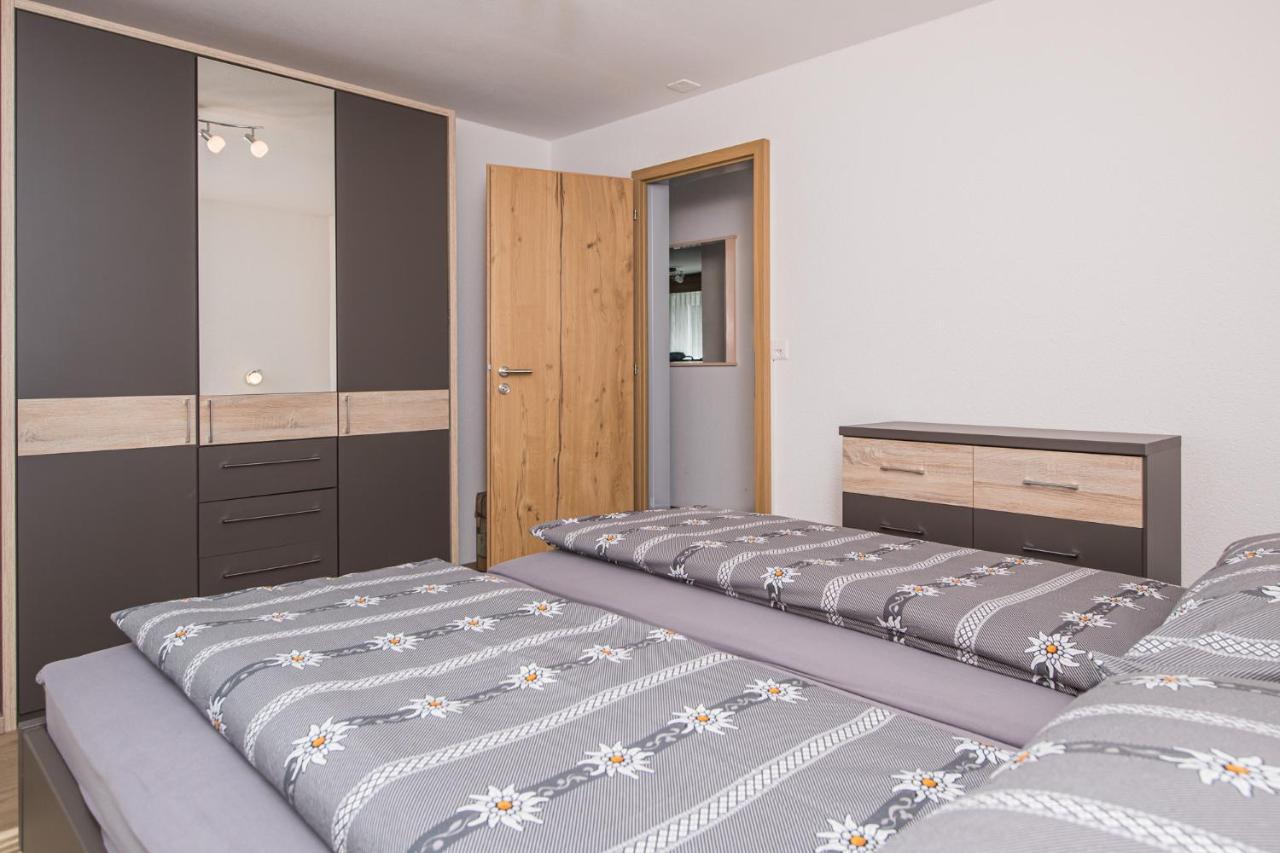 Haus Floralp Apartment Цермат Екстериор снимка